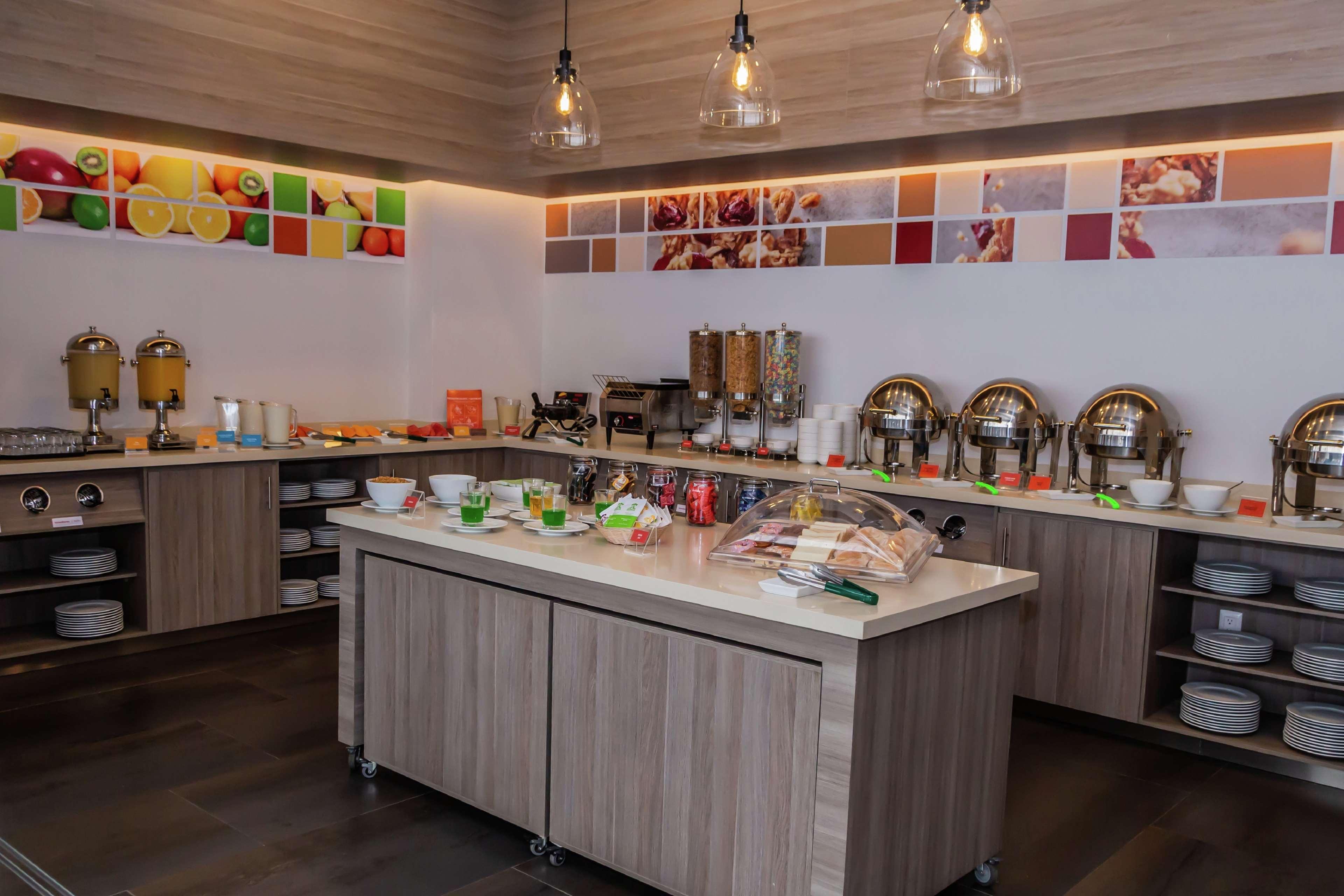 Hampton Inn & Suites By Hilton Puebla Zewnętrze zdjęcie