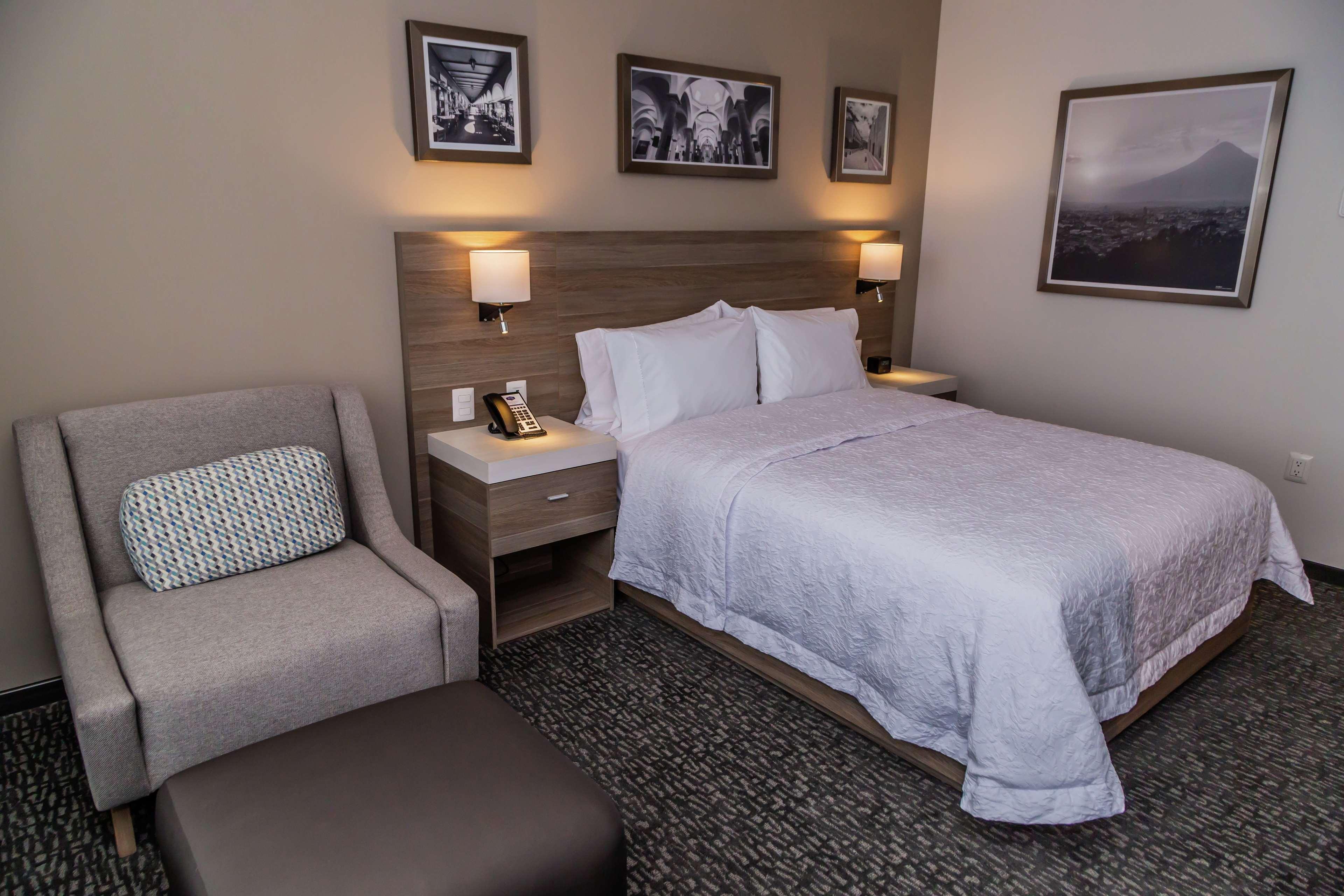 Hampton Inn & Suites By Hilton Puebla Zewnętrze zdjęcie
